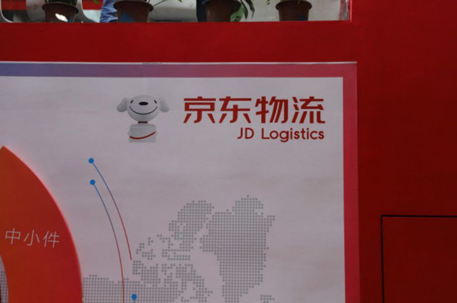 ��������������ִ� һ�߶���������