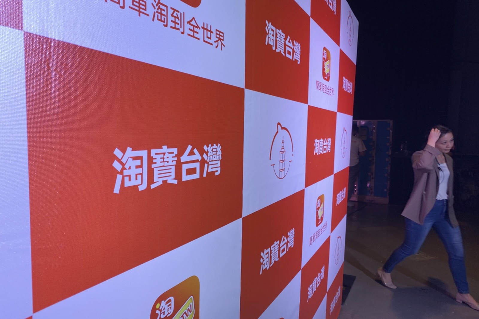 �Ա�̨���������ư��������1���½ɳ�����Ч���� ��