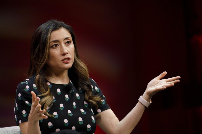 ռԱ������18������ʱ�е���ƽ̨Stitch Fix����1400��