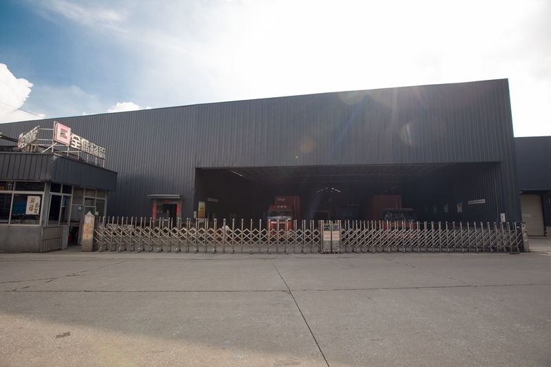 �������ִ�����������������С��ҵ��浯��