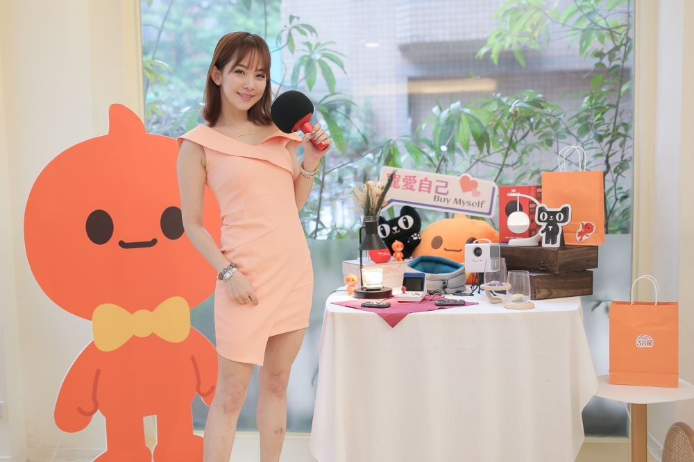 38���̴��� ��׼��Ů�����̻�