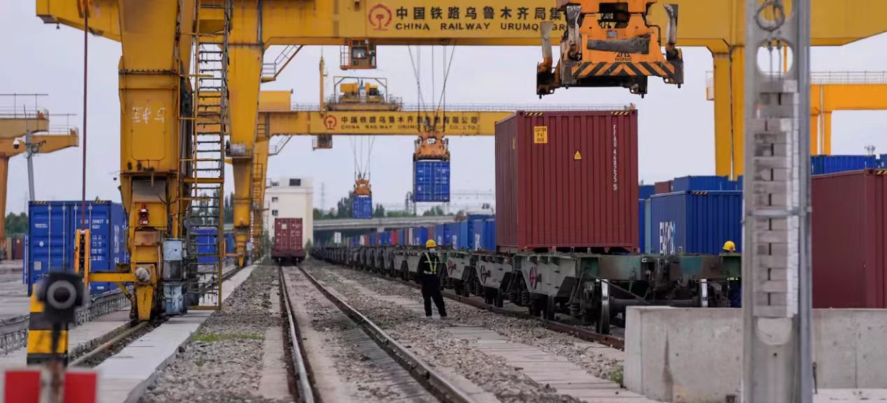 1735023098881278.jpg 1735023098881278.jpg